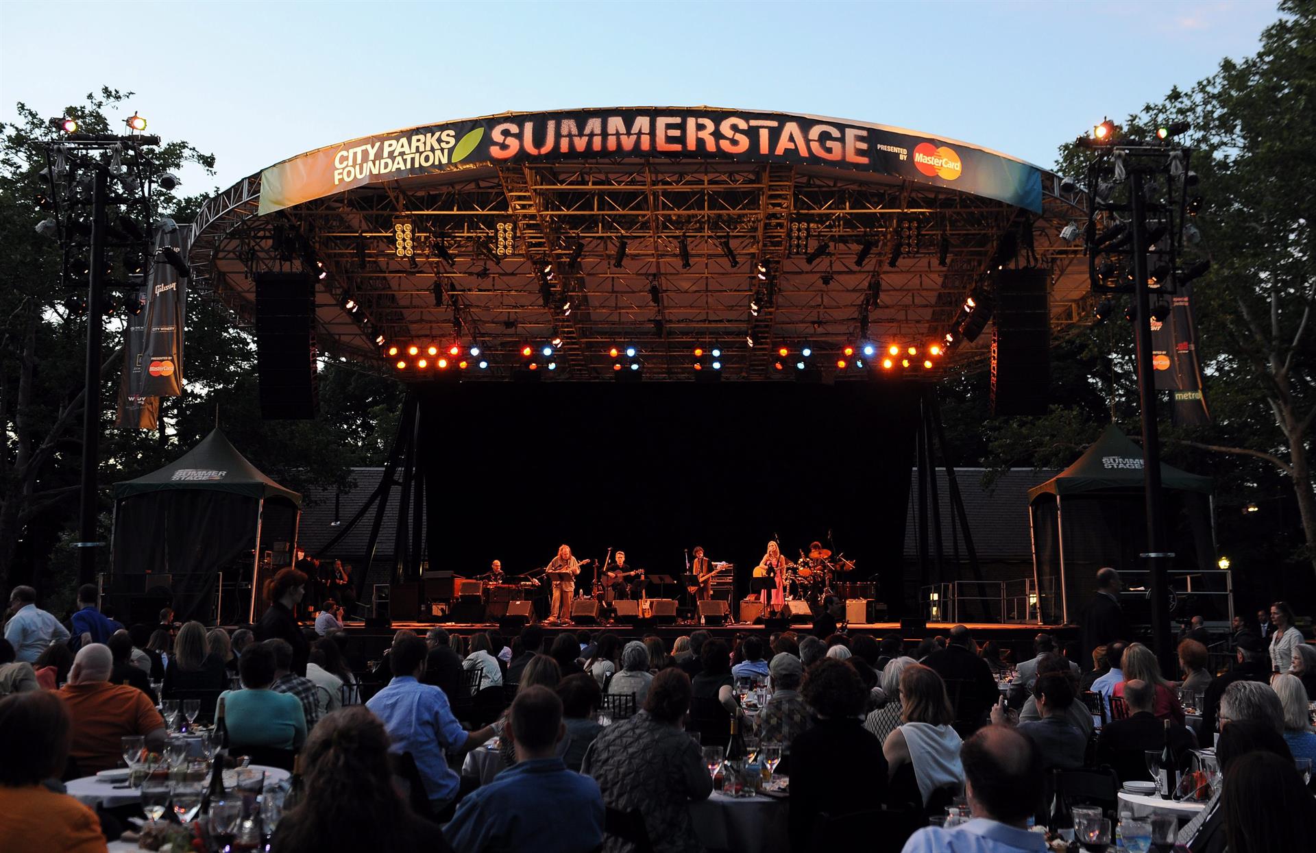 Vista del escenario del Summerstage en el Central Park de Nueva York (EEUU), imagen de archivo. EFE/ANDREW GOMBERT
