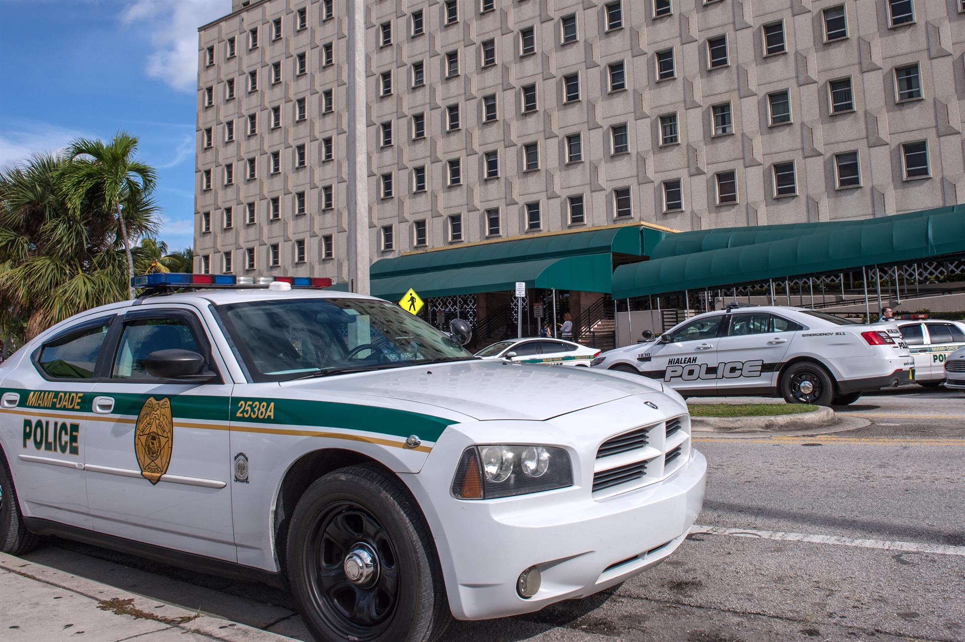 Unas patrullas del Departamento de Correcciones y Rehabilitación de Florida, imagen de archivo. EFE/Giorgio Viera
