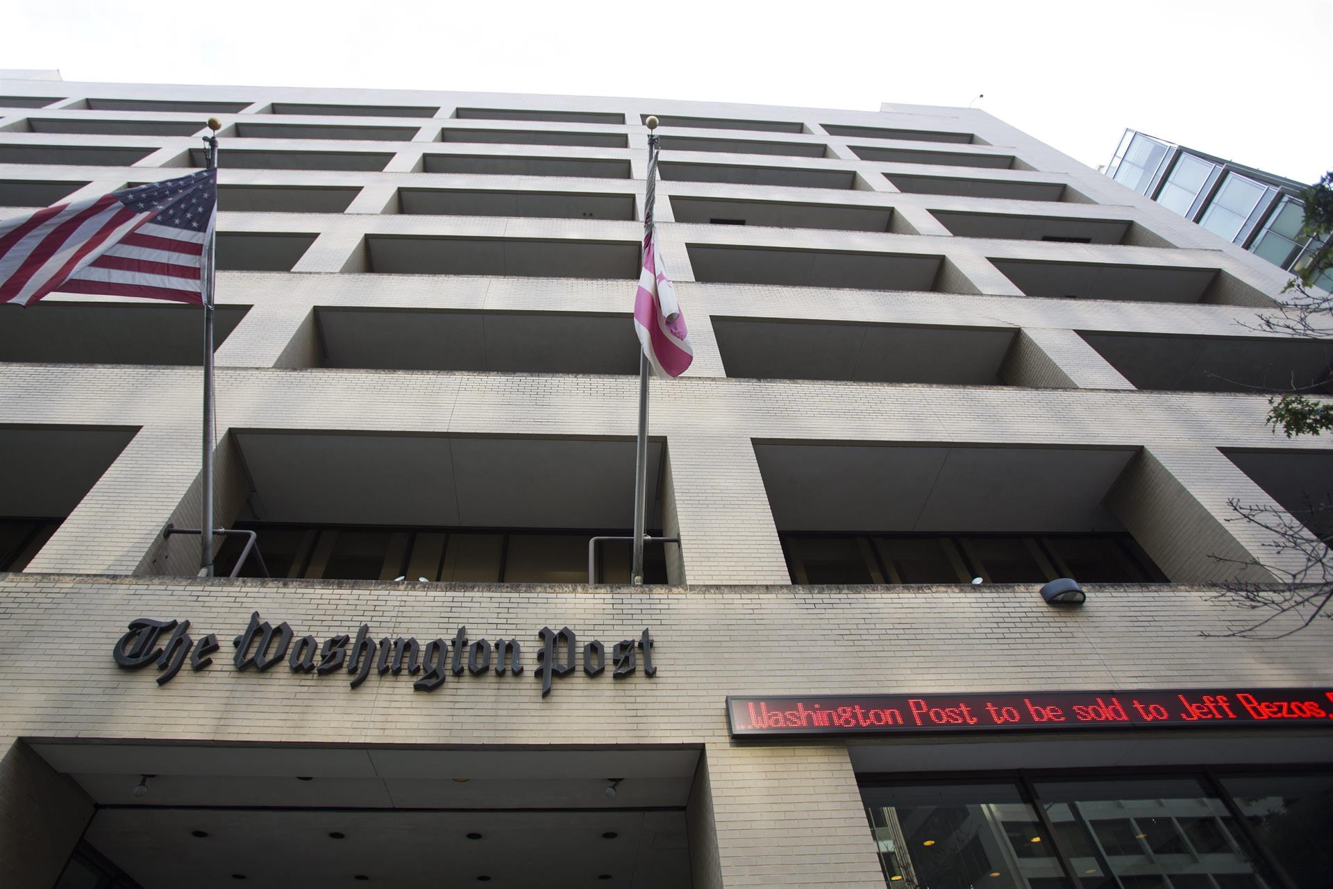 Imagen de archivo de la fachada del edificio del The Washington Post en Washington (EE. UU.). EFE/JIM LO SCALZO
