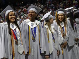 Escuelas del Condado de Duval dan a conocer fechas de graduaciones