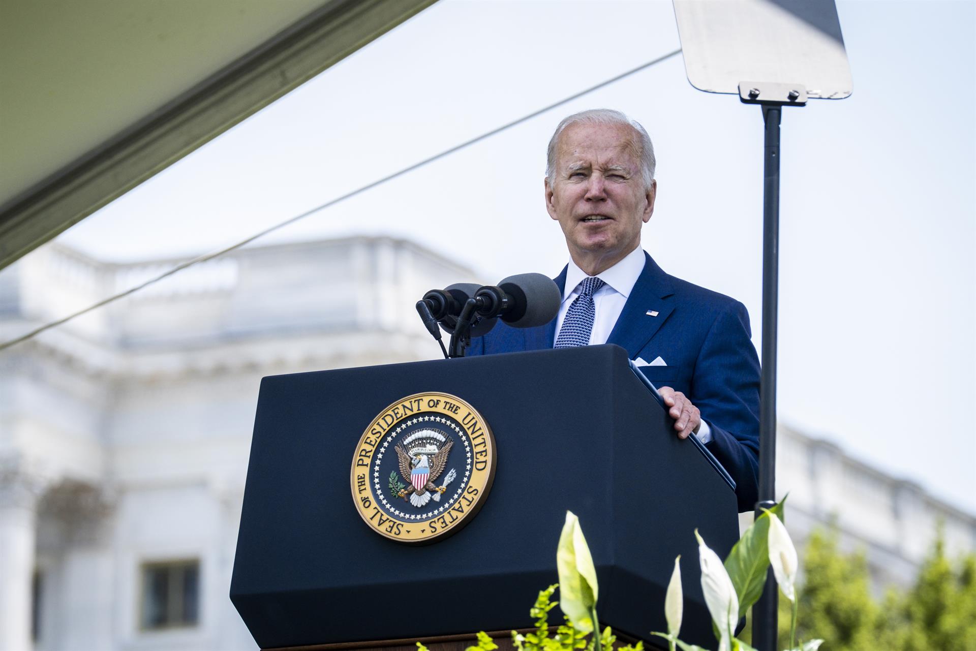El presidente de Estados Unidos, Joe Biden, habla en Washington (EE.UU.), este 15 de mayo de 2022. EFE/EPA/Pete Marovich/Pool
