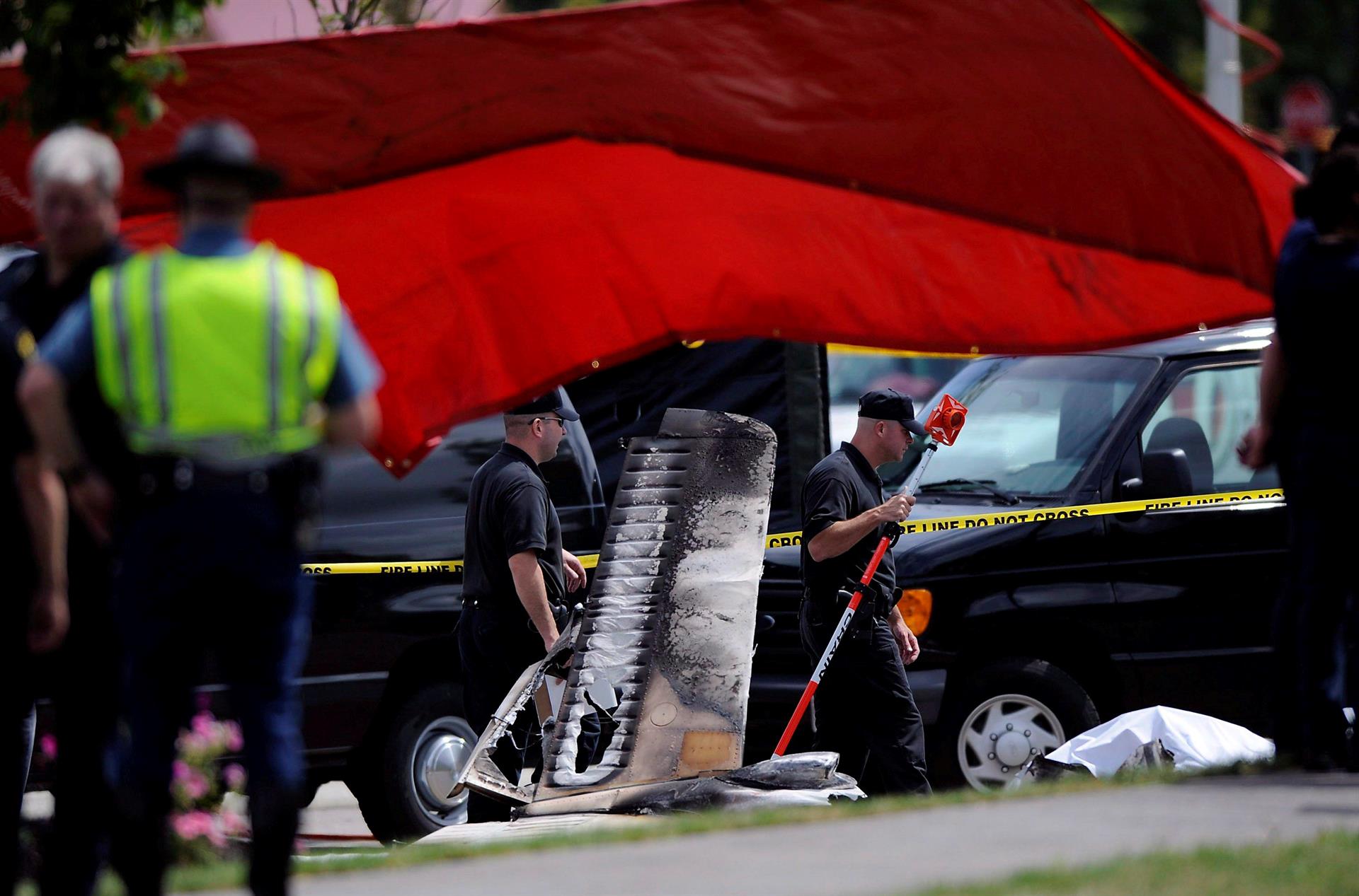 La persona que falleció este sábado al estrellarse una avioneta en Miami Beach, Florida (EE.UU.), era 