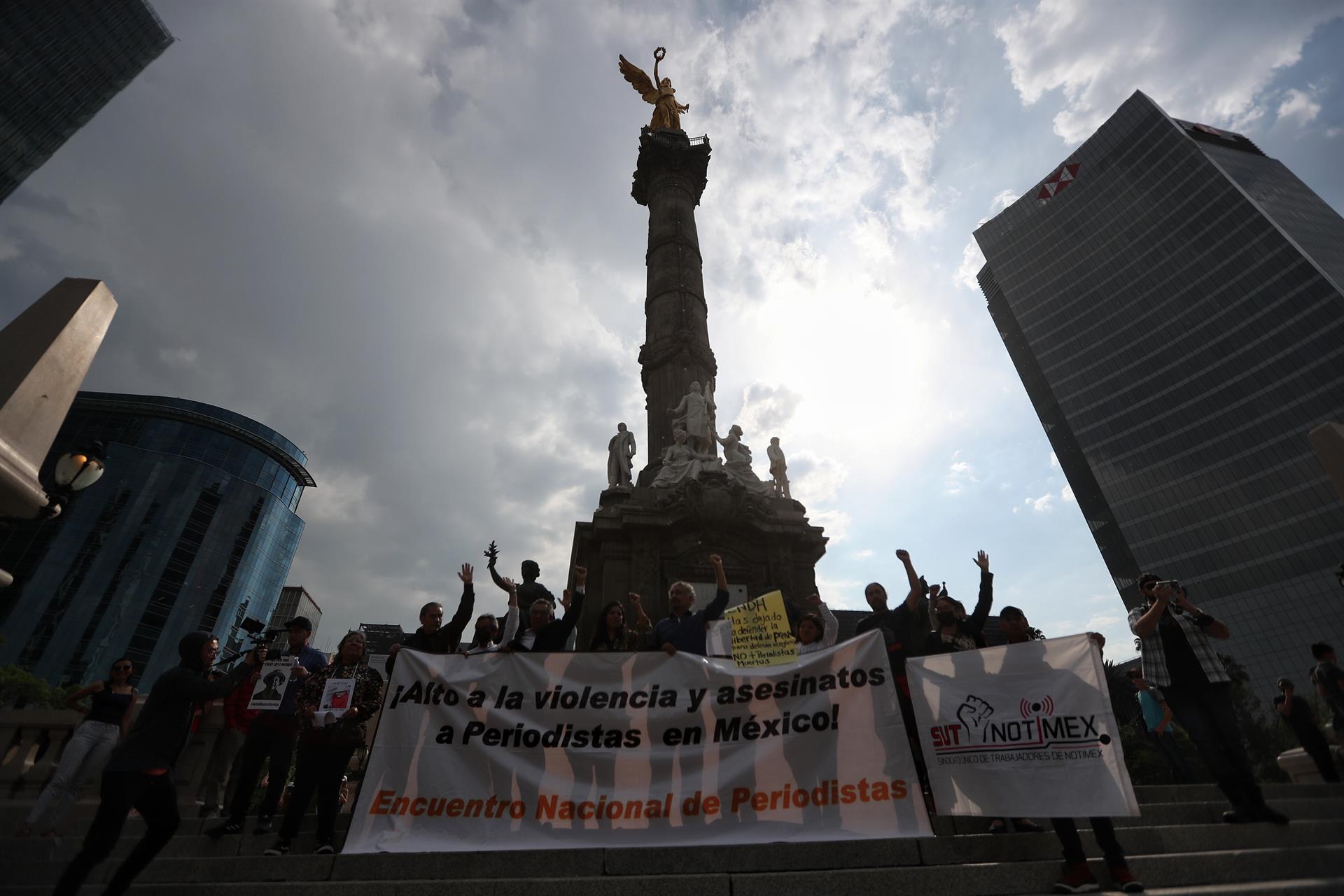 Manifestación en Ciudad de México contra del asesinato de periodistas. EFE/ Sáshenka Gutiérrez

