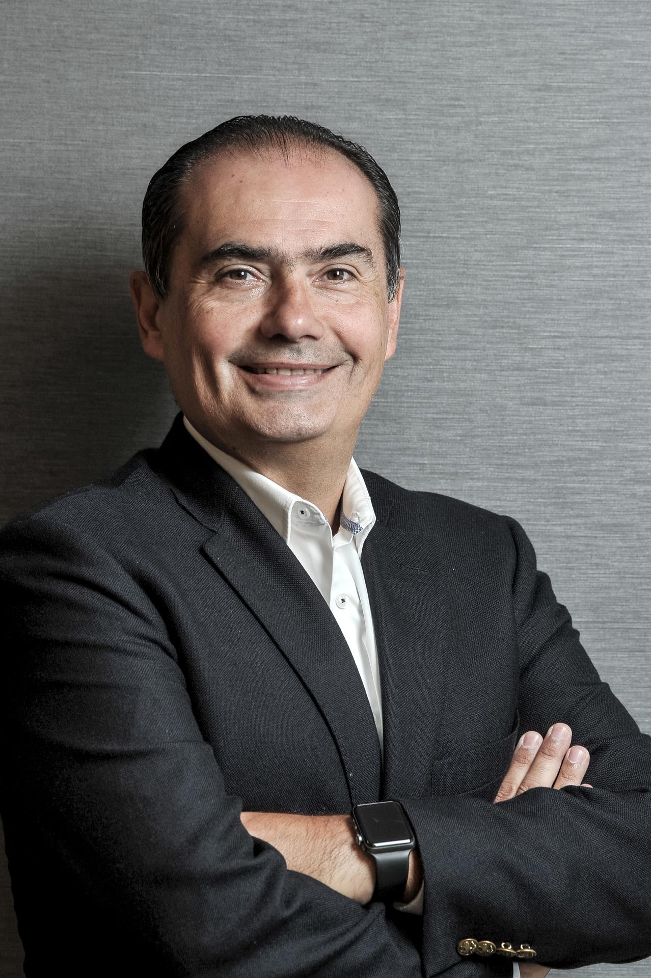 Innovación y acceso a fármacos, claves en el futuro de la salud en Latinoamérica Fotografía cedida este miércoles por la farmacéutica Bayer en la que se registró al presidente de la división farmacéutica para Latinoamérica y Brasil, Adib Jacob. EFE/Bayer