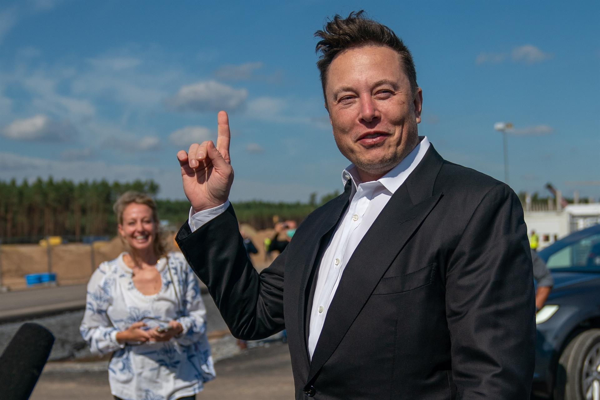 Fotografía de archivo fechada el 3 de septiembre de 2020 que muestra al magnate Elon Musk. EFE/EPA/ALEXANDER BECHER
