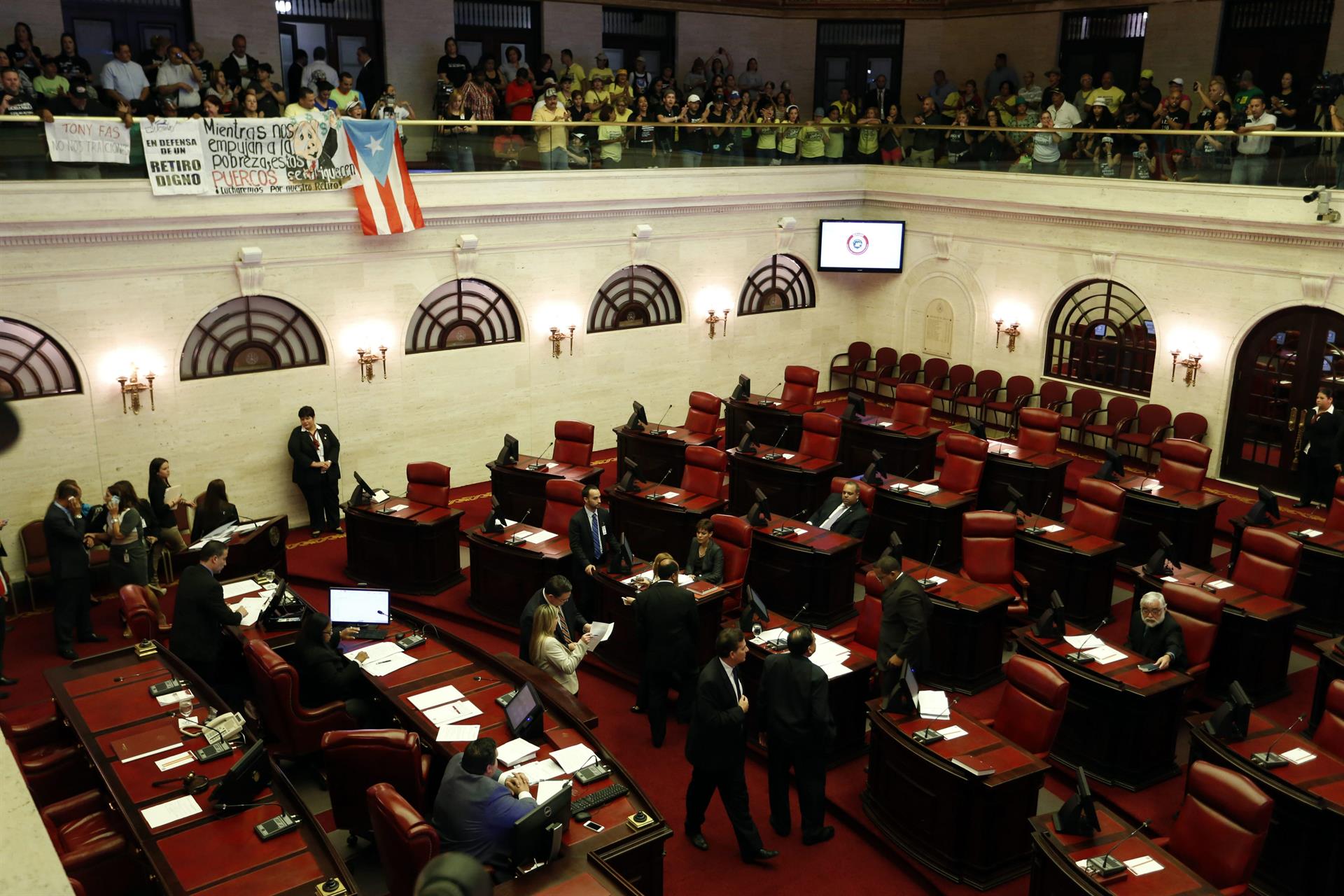 Fotografía de archivo de una vista general del Hemiciclo del Senado, en San Juan (Puerto Rico). EFE/Thais Llorca
