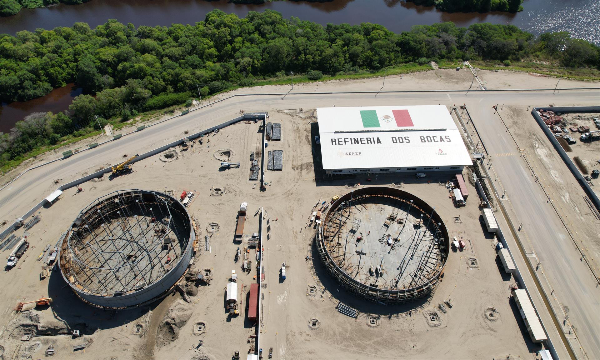 Fotografía aérea de archivo fechada el 14 de octubre de 2021, donde se observa la Refinería Dos Bocas, en el municipio de Paraíso en Tabasco (México). EFE/ Manuel López
