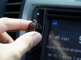 Advierten a conductores de Jacksonville a “Bajar el volumen” en sus vehículos