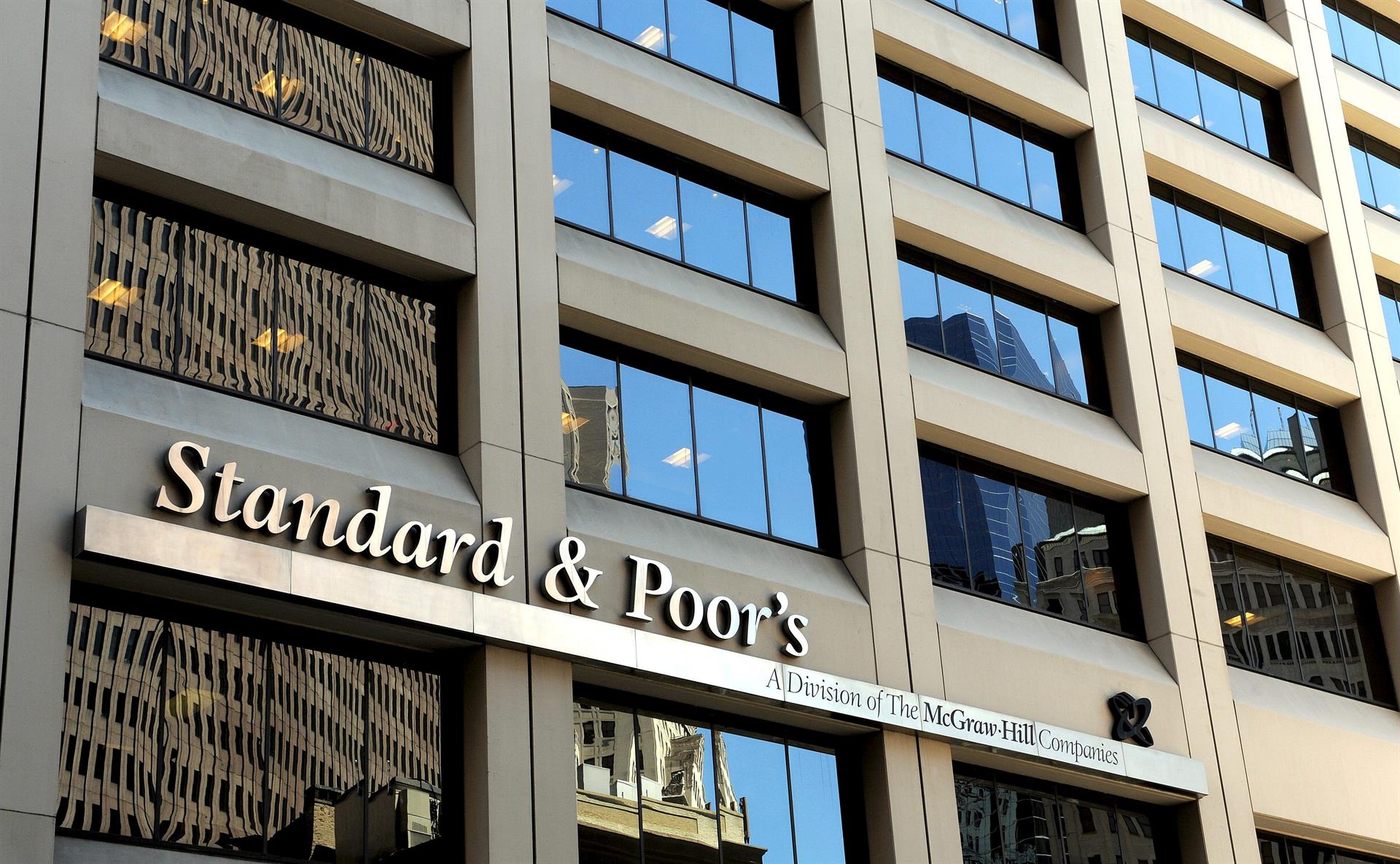 Las oficinas de Standard & Poor's en Nueva York (Estados Unidos). Imagen de archivo. EFE/Justin Lane
