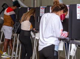 Gobierno de EEUU considera permitir apuestas sobre resultados electorales ARCHIVO/EFE/Giorgio Viera