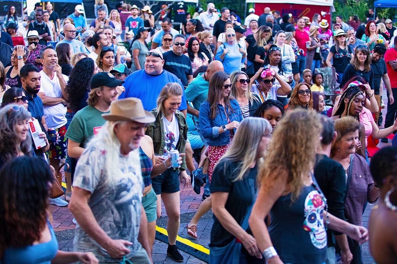 “Viva la Fiesta” el festival que cierra el Mes de la Herencia Hispana en Jacksonville