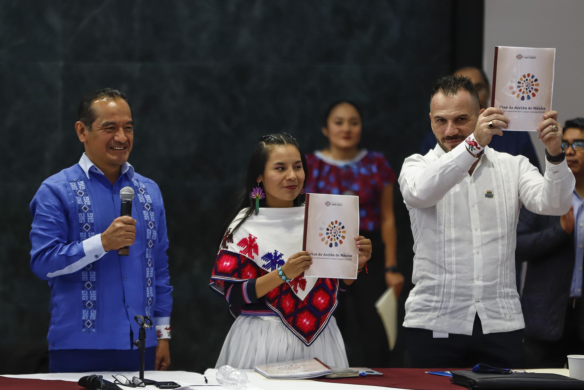 Presentan en México plan para proteger lenguas indígenas - Hola News