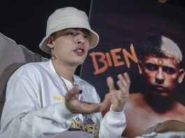 El rapero argentino Trueno habla durante una entrevista con EFE, el 5 de octubre de 2022 en Ciudad de México (México). EFE/Isaac Esquivel

