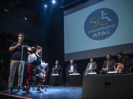 Llega a México primer exoesqueleto para ayudar a niños con parálisis cerebral Vista general de la demostración del exoesqueleto "Atlas 2030", este jueves en la Ciudad de México (México). EFE/Isaac Esquivel