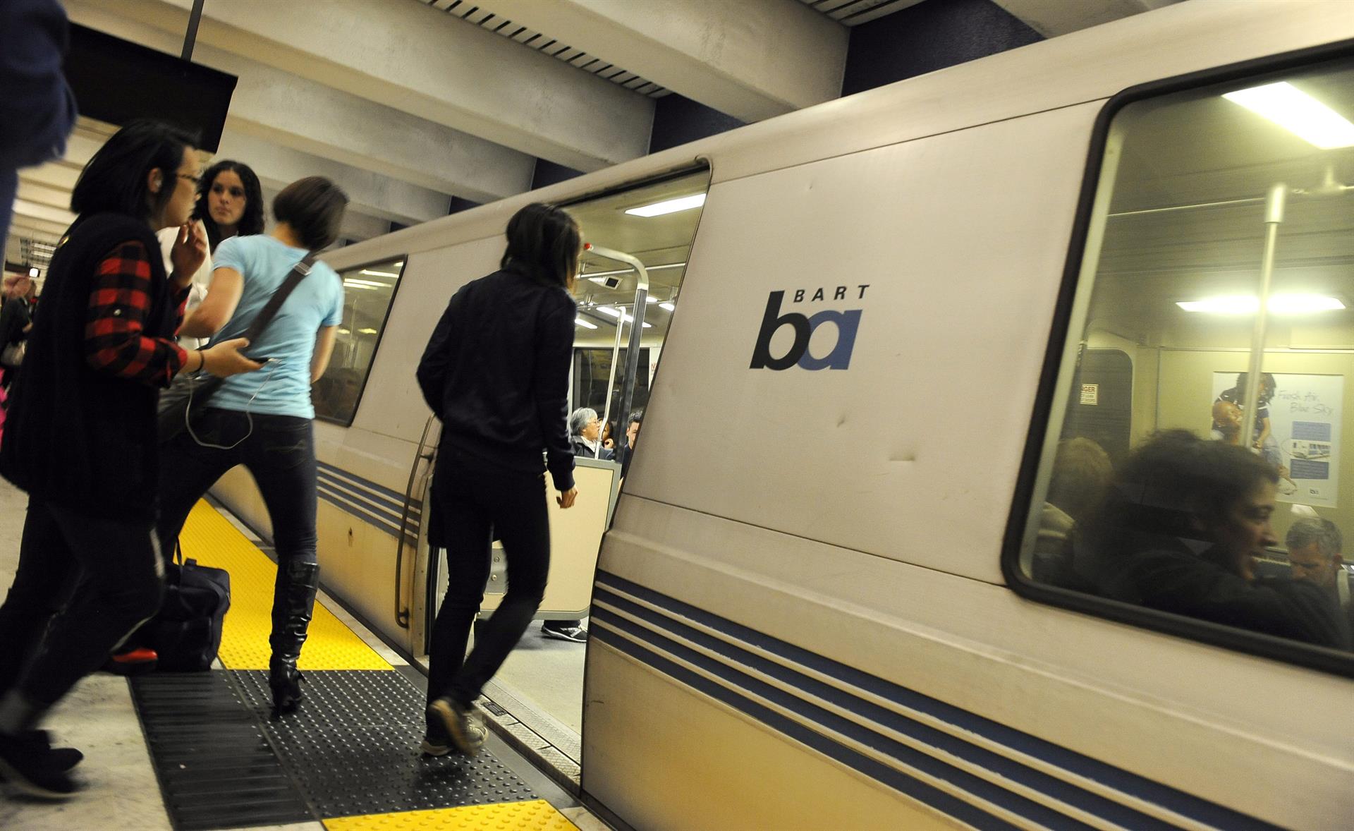 Sindicato amenaza con huelga de trenes en temporada festiva en EEUU ARCHIVO/EFE/JOHN G. MABANGLO