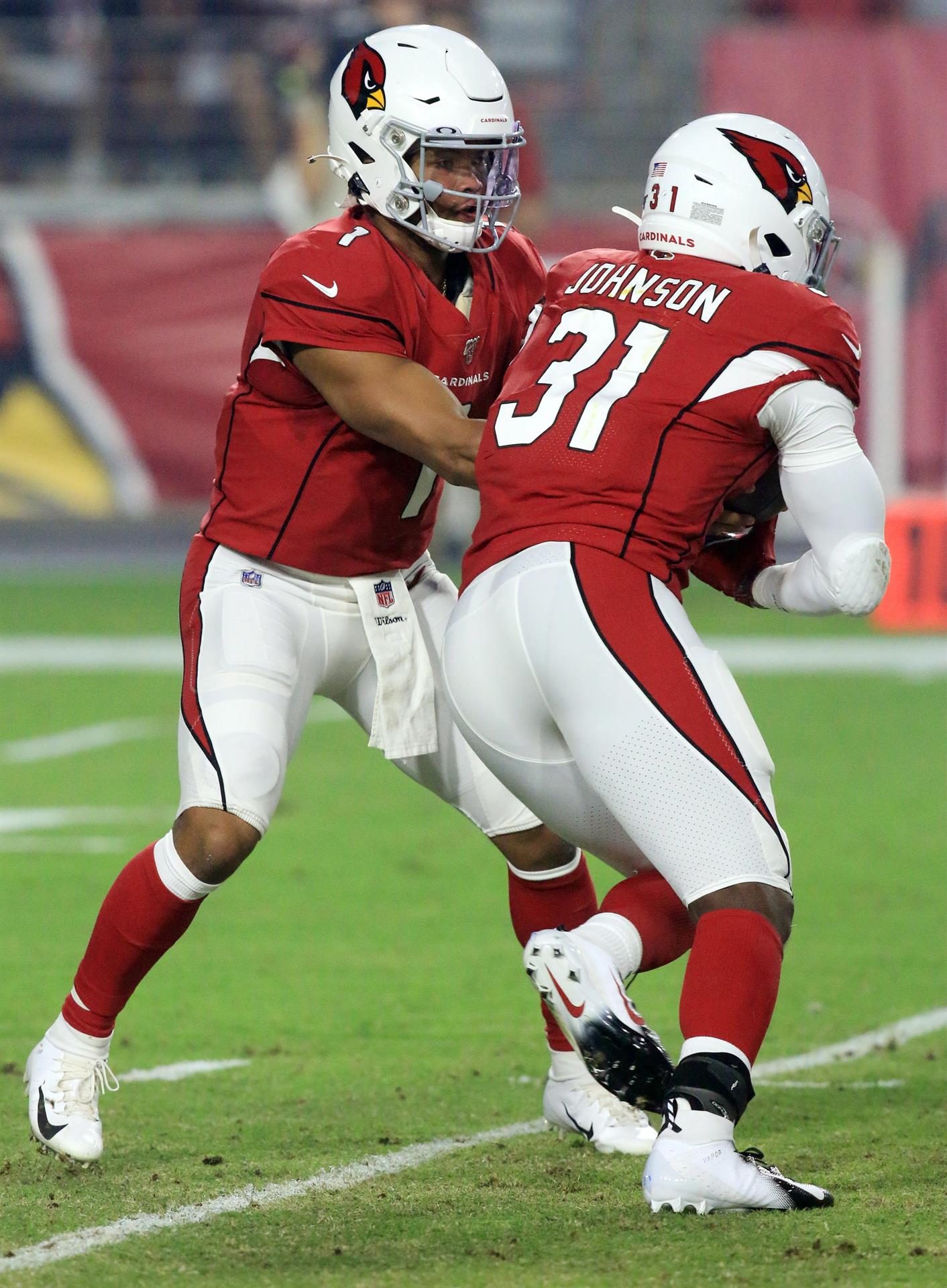 Arizona Cardinals amarran a Kyler Murray hasta la temporada 2023