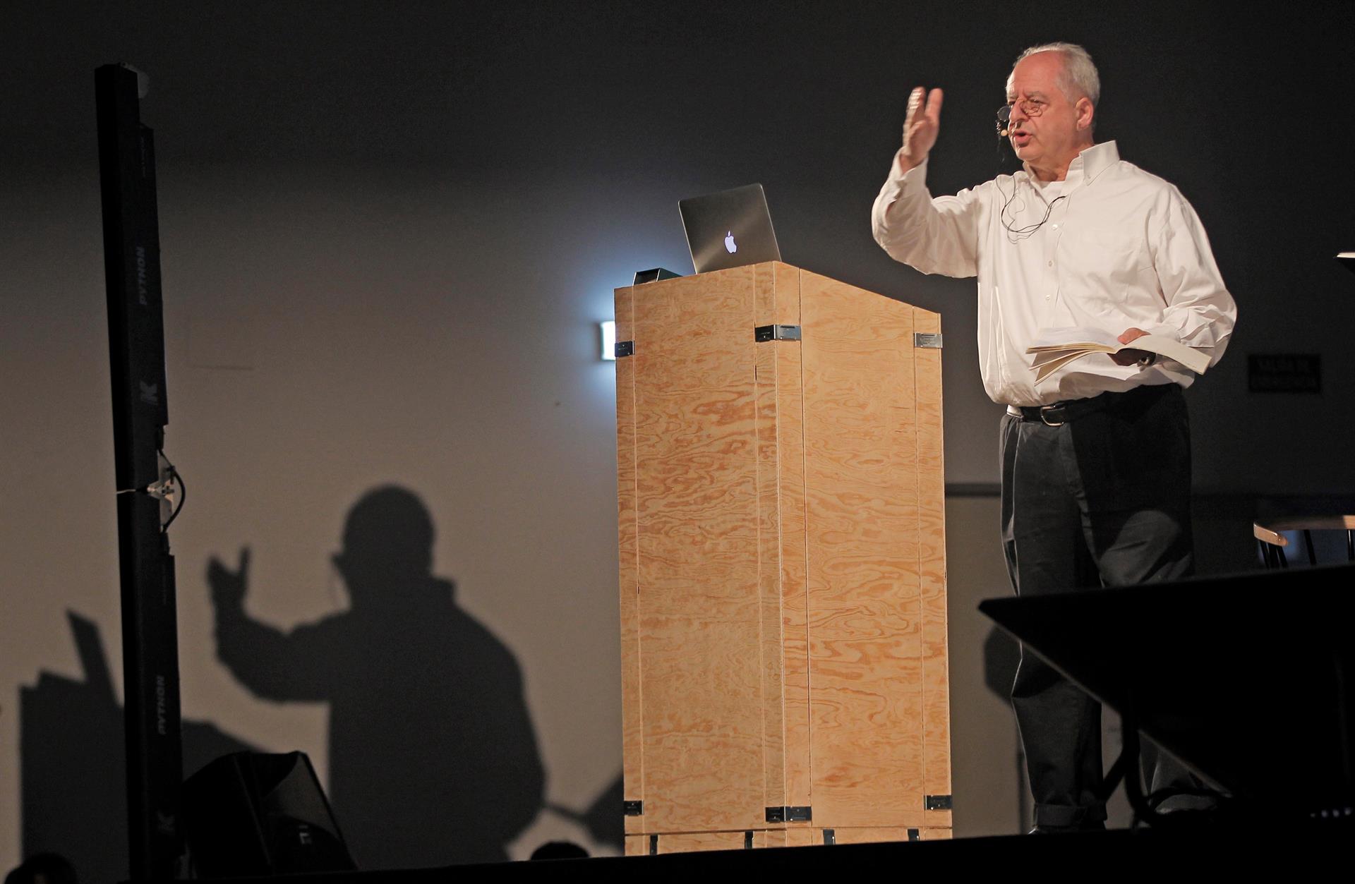 El artista sudafricano William Kentridge, premios Princesa de Asturias de las Artes 2017. Imagen de archivo. EFE/Alberto Morante
