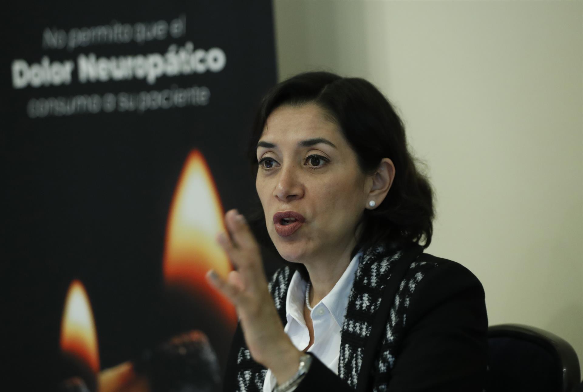 Neuropatía diabética afecta a casi 50 % de mexicanos que viven con diabetes La especialista en medicina del dolor y cuidados paliativos y presidente de la Asociación Mexicana para el Estudio y Tratamiento del Dolor (AMETD), Rocío Guillén habla hoy, durante una conferencia de prensa en Ciudad de México (México). EFE/Mario Guzmán