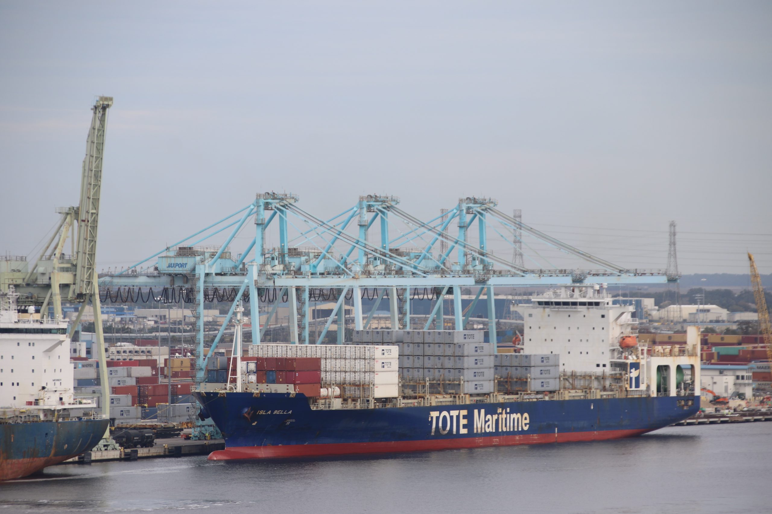 JAXPORT empieza transporte directo a tres nuevos destinos en Europa