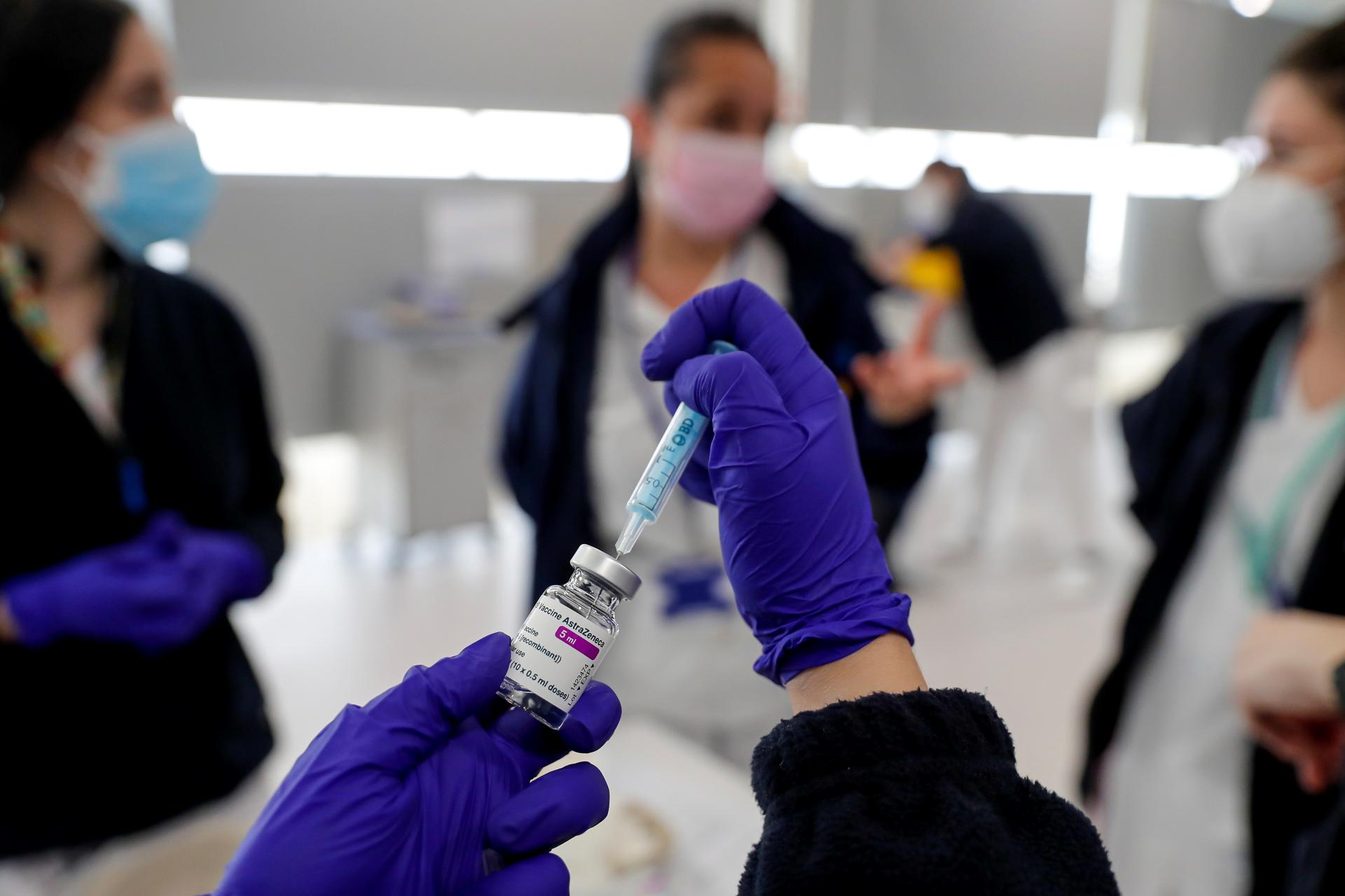 Enfermera de EEUU acusada por sustraer fentanilo líquido de uso quirúrgico ARCHIVO/EFE/ Emilio Naranjo