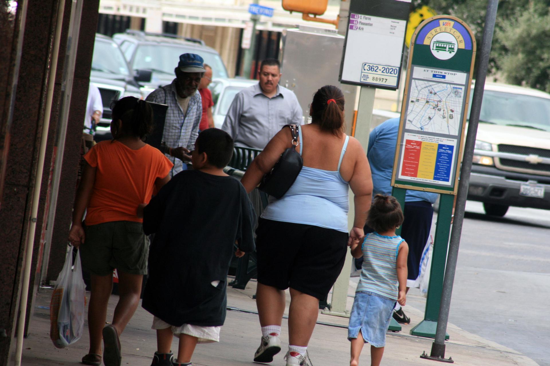La ciudad de San Antonio ha puesto en marcha una serie de programas para revertir el alto índice de obesidad infantil que existe. Imagen de archivo. EFE/José Luis Castillo Castro
