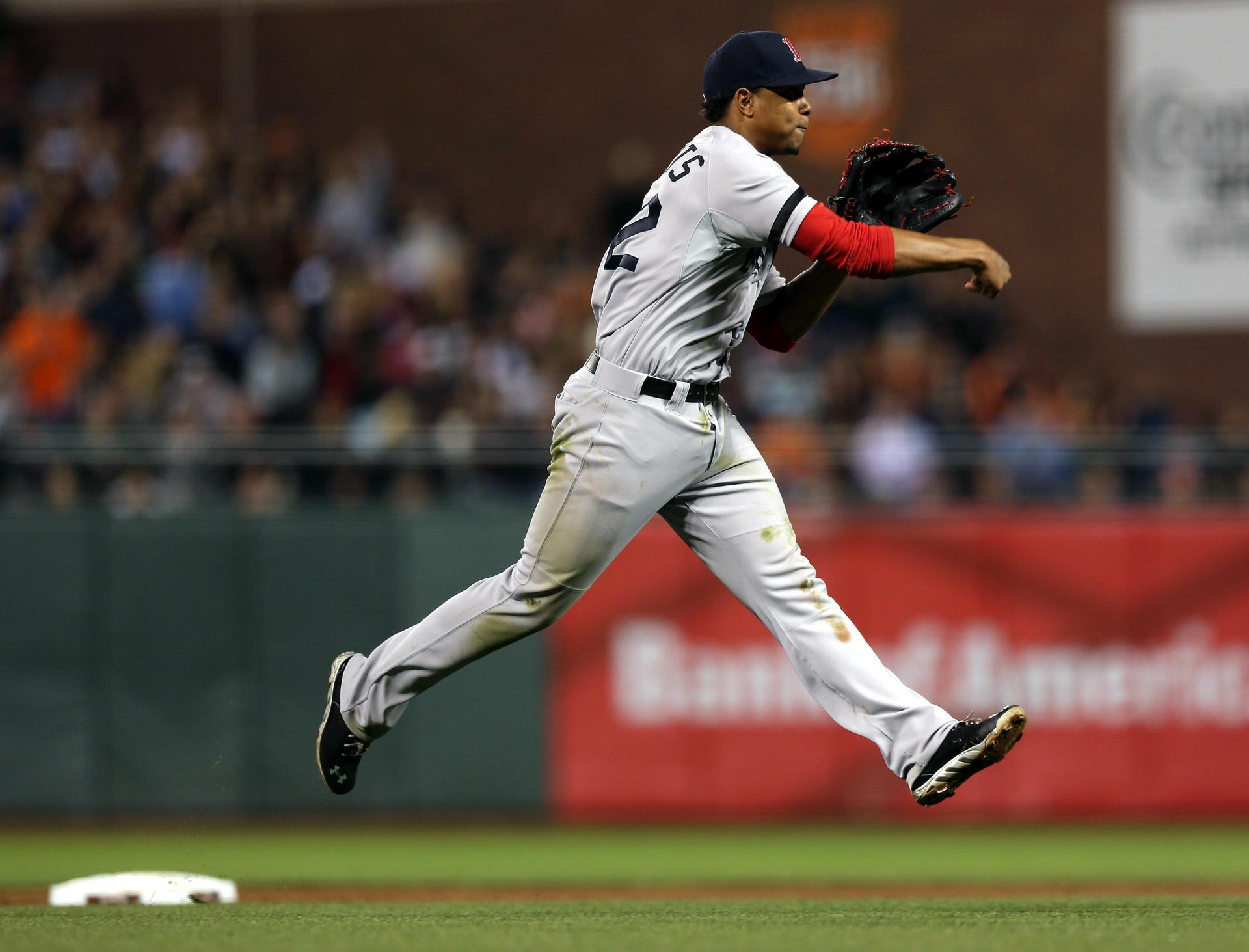 Fotografía de archivo en la que se registró al parador en corto arubeño Xander Bogaerts, al actuar para los Medias Rojas de Boston y quien será nuevo refuerzo de los Padres de San Diego en la MLB. EFE/Mónica M. Davey
