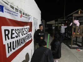 Migrantes de diferentes nacionalidades en el albergue "El Buen Samaritano", el 1 de diciembre de 2022, en Ciudad Juárez, estado de Chihuahua (México). EFE/ Luis Torres
