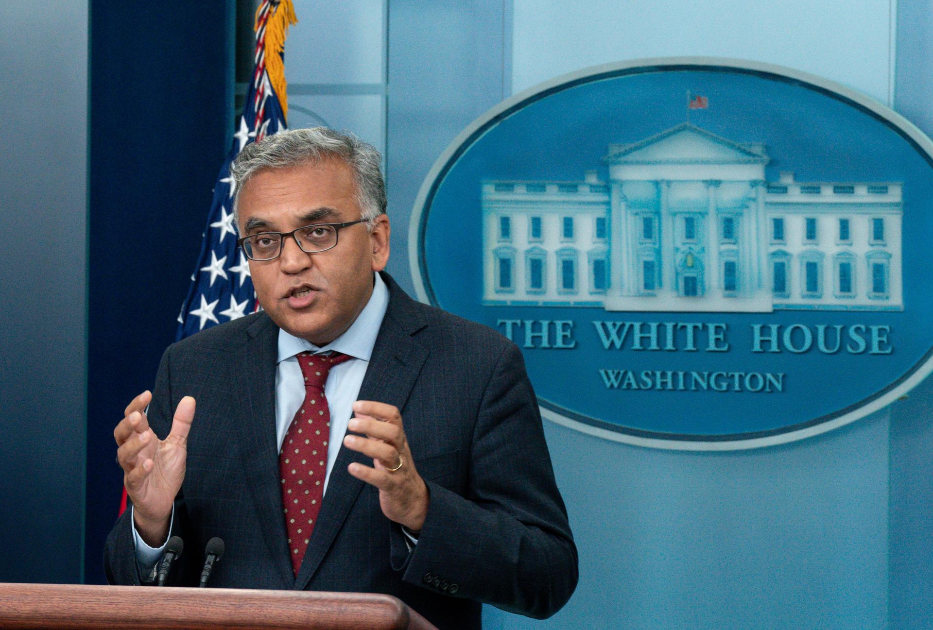 La Casa Blanca alerta de una posible ola de covid-19 por Navidad ARCHIVO/EFE/EPA/Jemal Countess / POOL