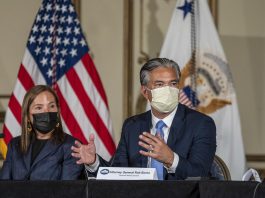 California demanda a farmacéuticas por “inflar” los precios de la insulina ARCHIVO/EFE/EPA/David Paul Morris / POOL