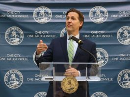 Nuevo presidente de Universidad de Florida busca expansión