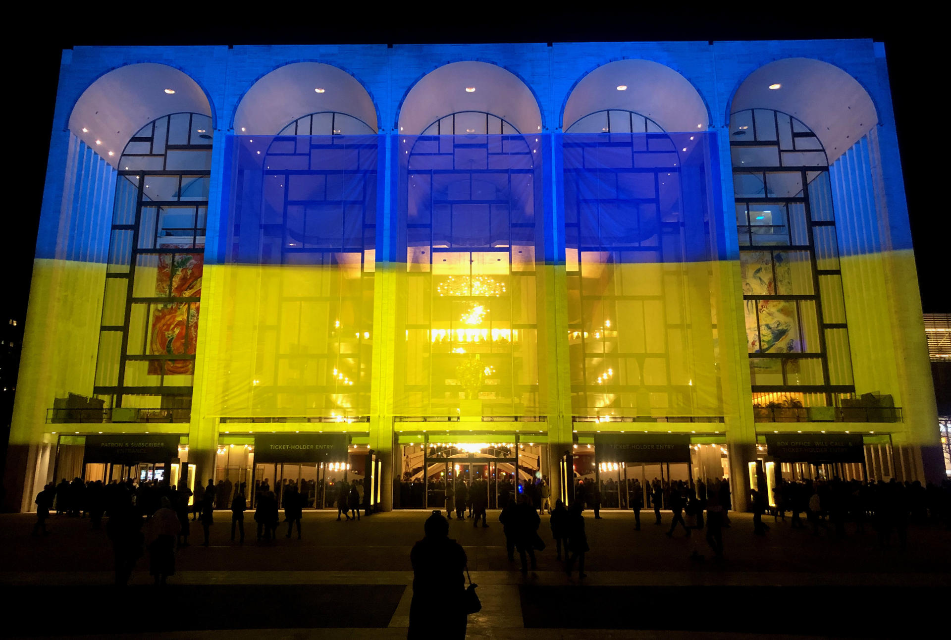 El Met Opera de Nueva York llena la sala en concierto de homenaje a Ucrania  - Hola News