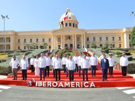 Fotografía cedida este sábado, 25 de marzo, por el Ministerio de Relaciones Exteriores de República Dominicana en la que se registró a los presidentes y mandatarios asistentes a la XXVIII Cumbre Iberoamericana, en Santo Domingo (República Dominicana).  EFE/Ministerio de Relaciones Exteriores de República Dominicana
