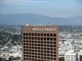 Bancos de EEUU obtienen buenos resultados pese a turbulencias bancarias Archivo. EFE/EPA/ETIENNE LAURENT