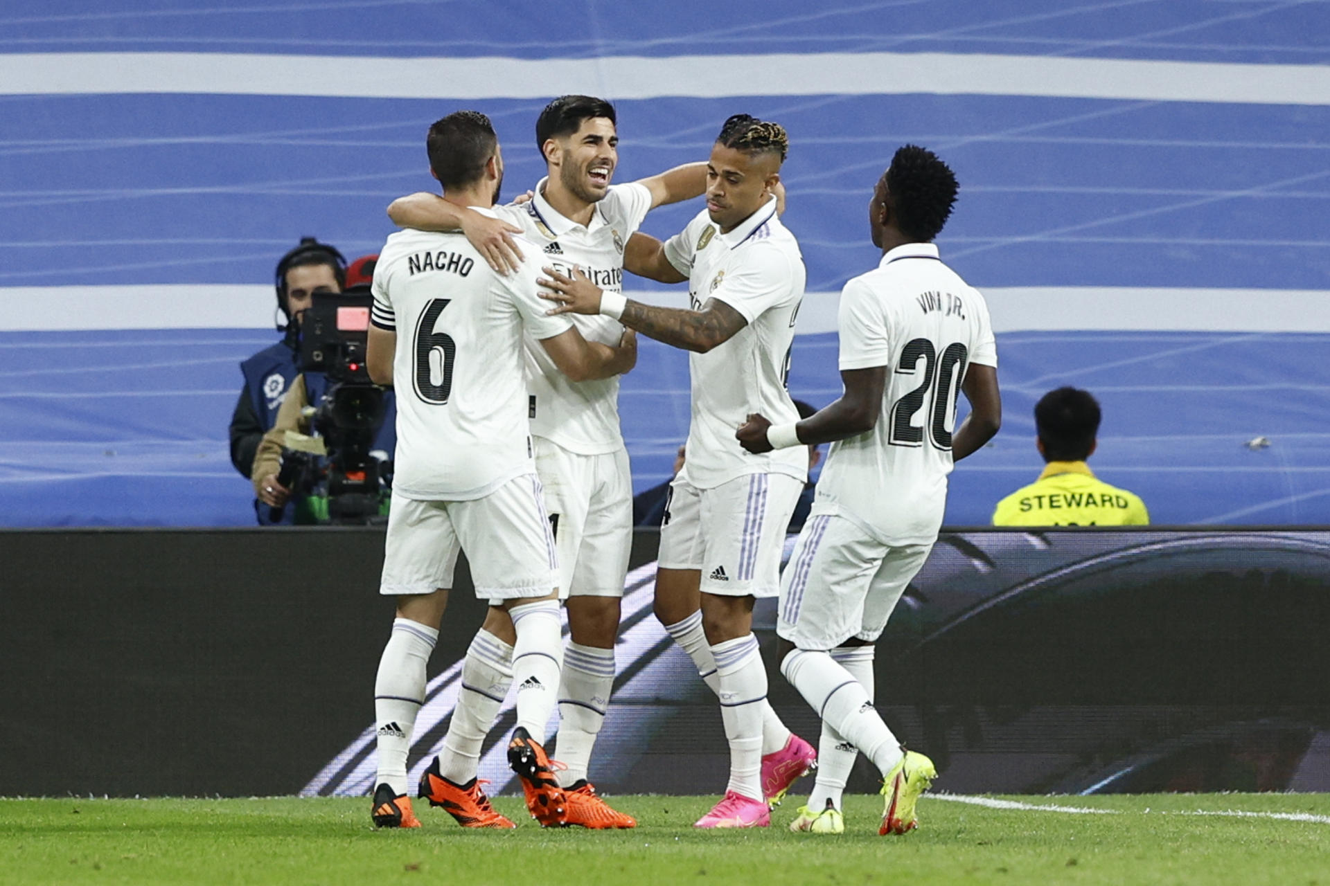 Jugadores del Real Madrid celebran un gol, en una fotografía de archivo. EFE/ Rodrigo Jimenez
