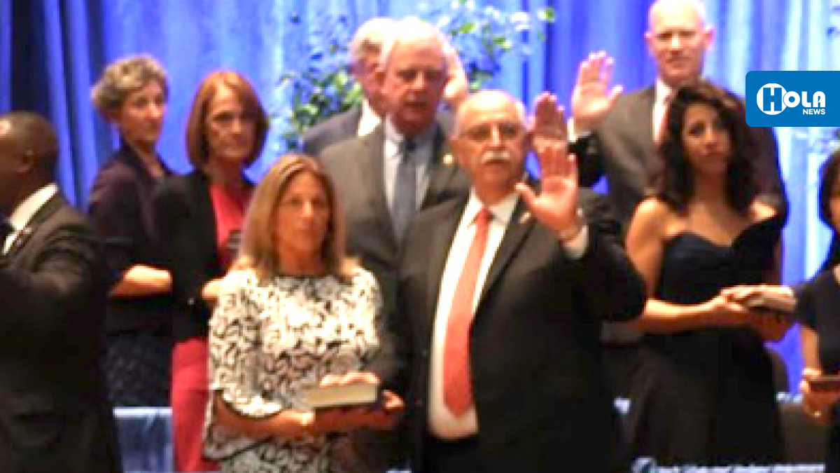 Juramentan nuevos concejales de Jacksonville, uno es hispano