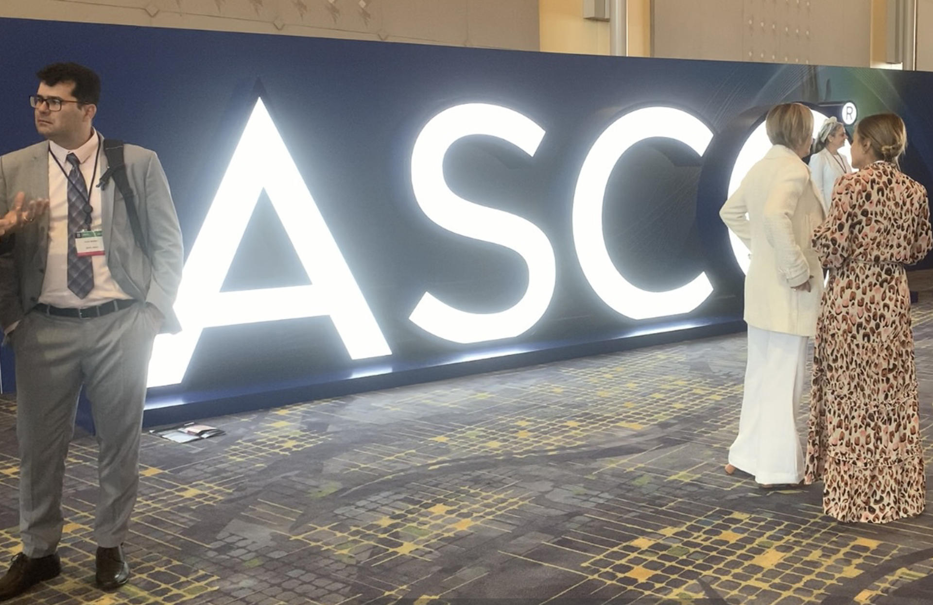 Avatares digitales para personalizar el tratamiento del cáncer con inteligencia artificial Vista general del congreso anual de ASCO hoy, en Chicago (EE.UU.). EFE/ Marta Garde