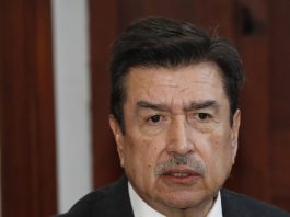 El presidente de la Cámara Minera de México (Camimex), José Jaime Gutiérrez, habla durante una rueda de prensa, en la Ciudad México (México). Imagen de archivo. EFE/ Mario Guzmán

