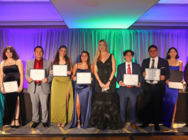 FCHCC entregó becas a jóvenes estudiantes