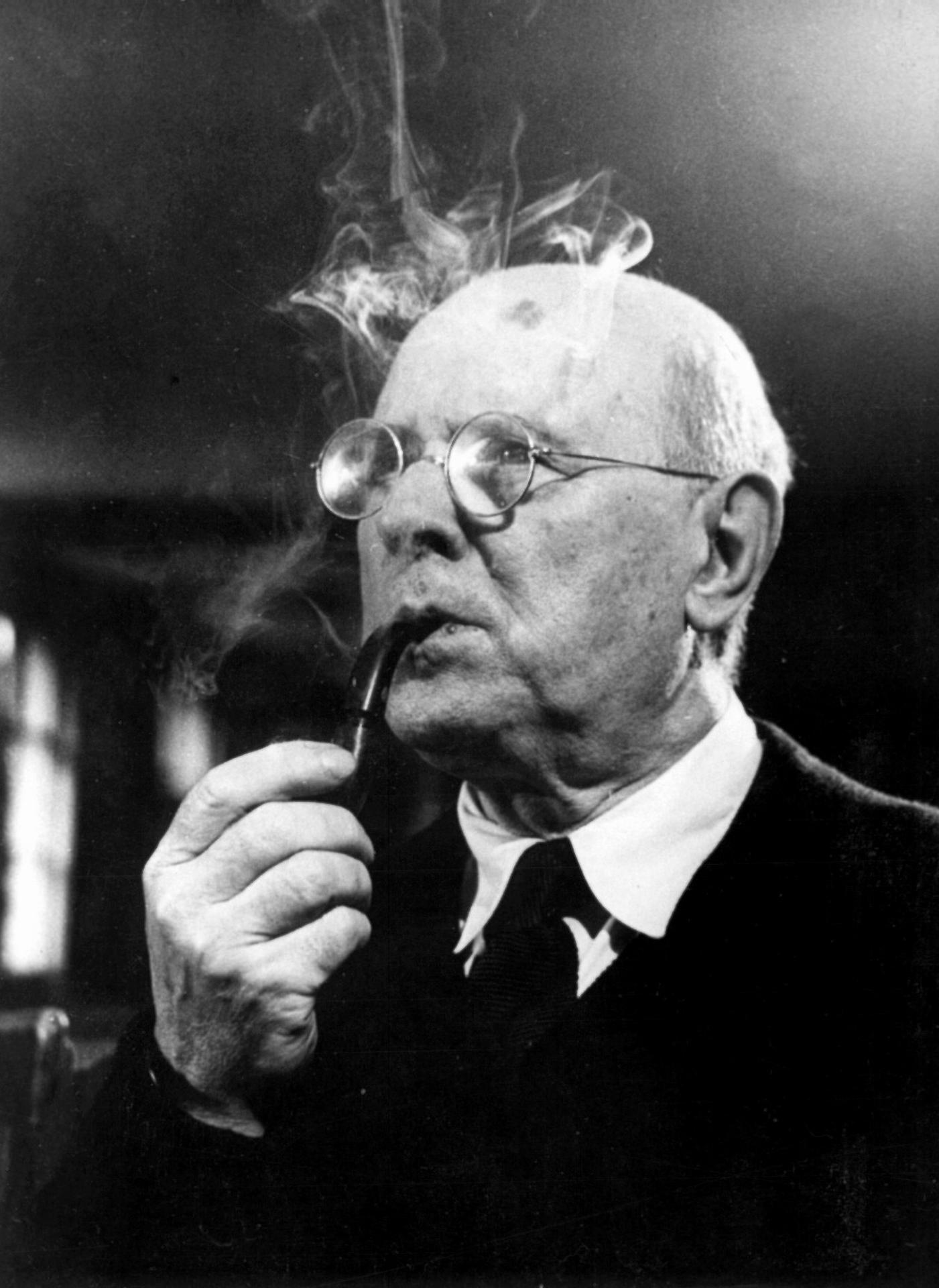 Washington recuerda a Pau Casals en el 50 aniversario de su muerte Fotogrfaía de archivo del violonchelista Pau Casals tomada en la ciudad suiza de Boswil, donde celebró su 80 cumpleaños. EFE / FIEL / acl