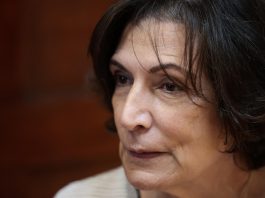 La periodista y escritora mexicana Alma Guillermoprieto participa en una entrevista con EFE el 28 de septiembre de 2023, en Ciudad de México (México). EFE/José Méndez
