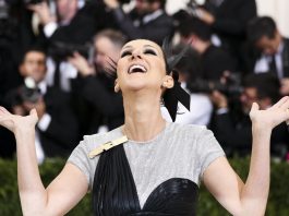 Céline Dion ha perdido el control de sus músculos por culpa de su enfermedad neurológica La cantante canadiense Celine Dion. Imagen de archivo. EFE/Justin Lane