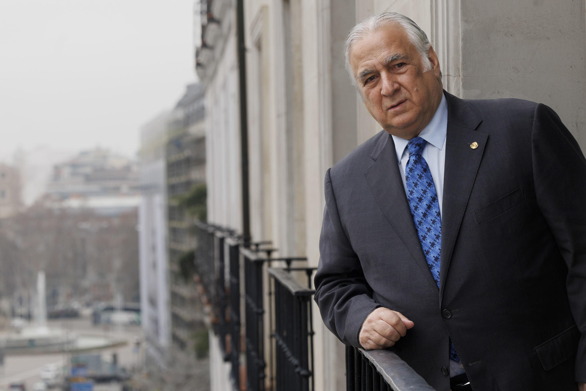 México apuesta por el Tren Maya como su gran oferta turística para Fitur 2024 Miguel Torruco, secretario de Turismo de México, posa durante una entrevista con EFE en la Embajada de México en Madrid este lunes. EFE/Sergio Pérez