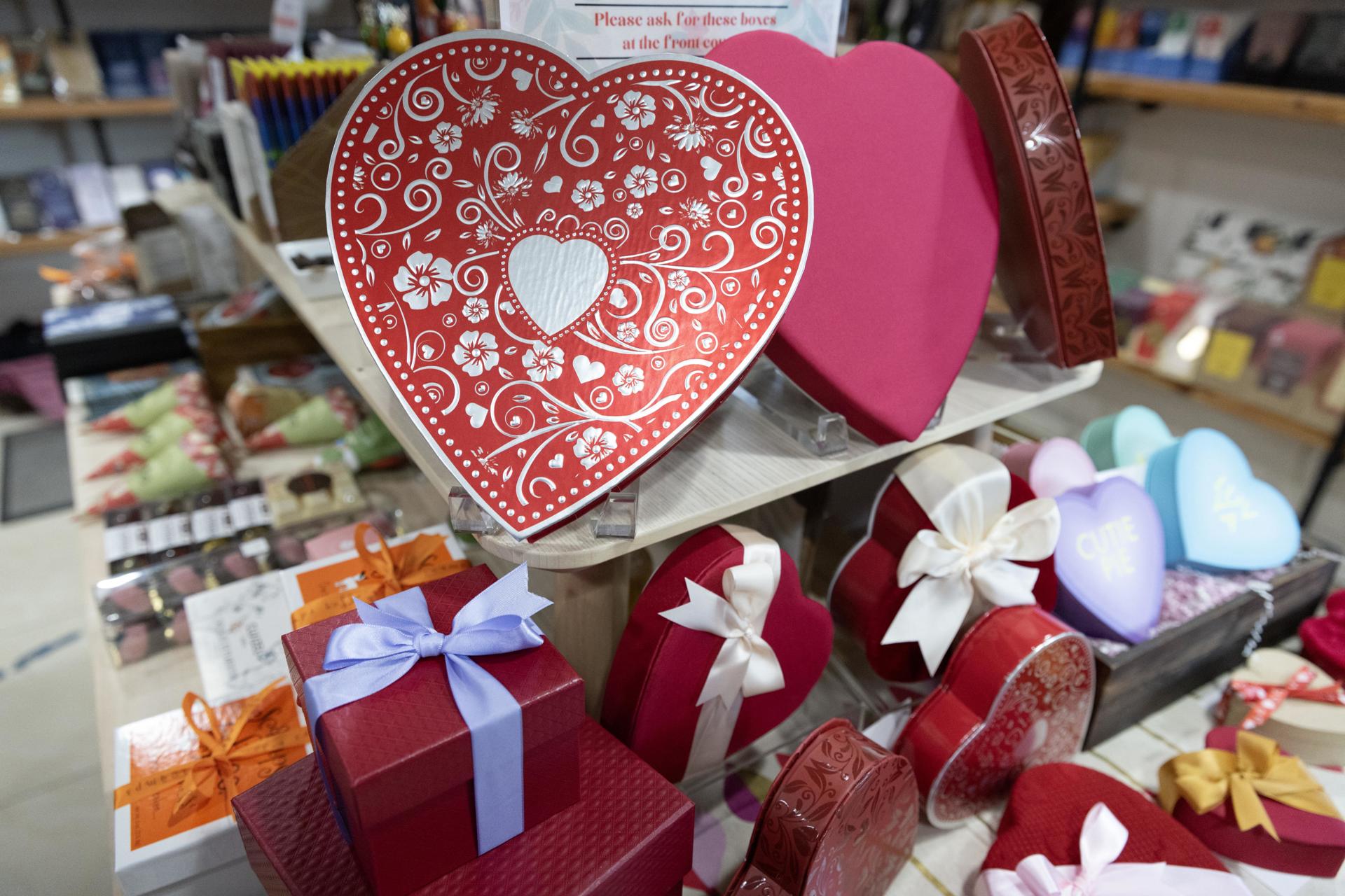 EEUU se debate entre el romance y la penitencia del San Valentín y el Miércoles de Ceniza EFE/EPA/MICHAEL REYNOLDS