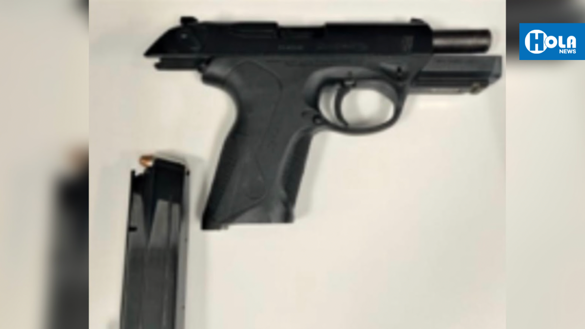 Encuentran arma en equipaje de pasajero