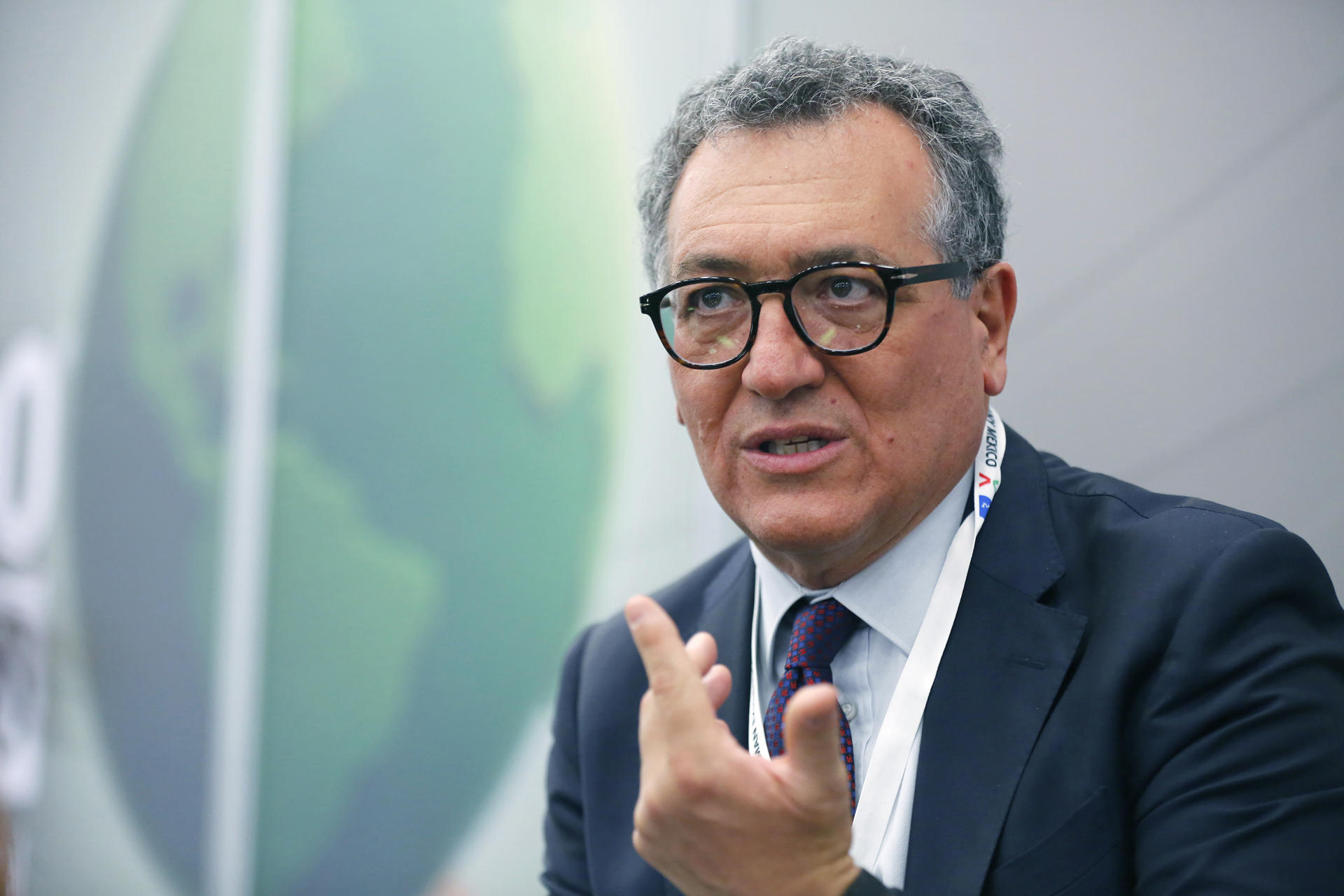 Guerra en Rusia obligó a Europa a fortalecer las energías limpias, dice embajador italiano El embajador de Italia en México, Alessandro Modiano habla durante una entrevista con EFE, el 17 de abril de 2024, en Guadalajara (México). EFE/Francisco Guasco