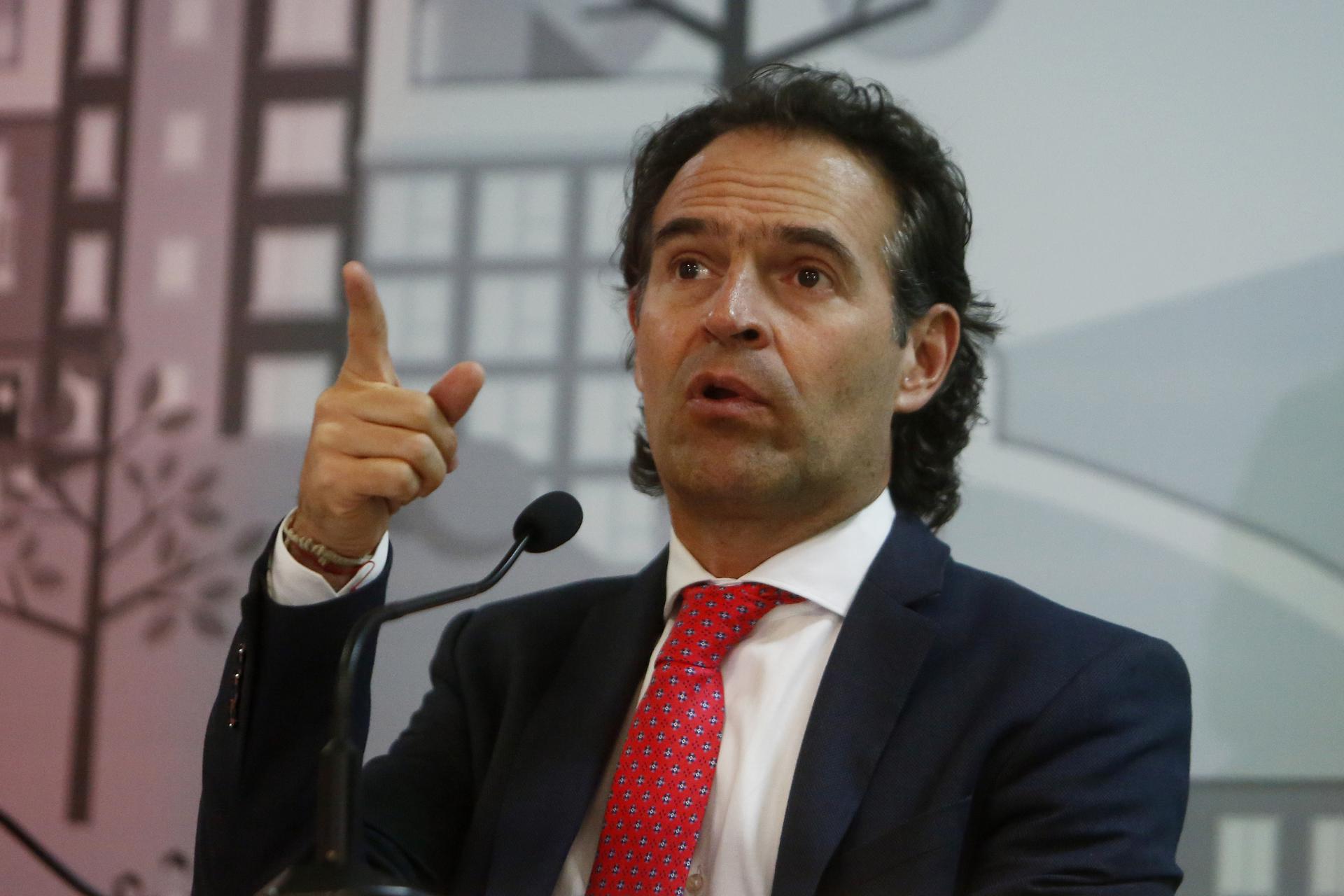 Alcaldía de Medellín y Airbnb firman acuerdo para combatir explotación sexual de menores Imagen de archivo del alcalde de Medellín, Federico Gutiérrez. EFE/ Luis Eduardo Noriega