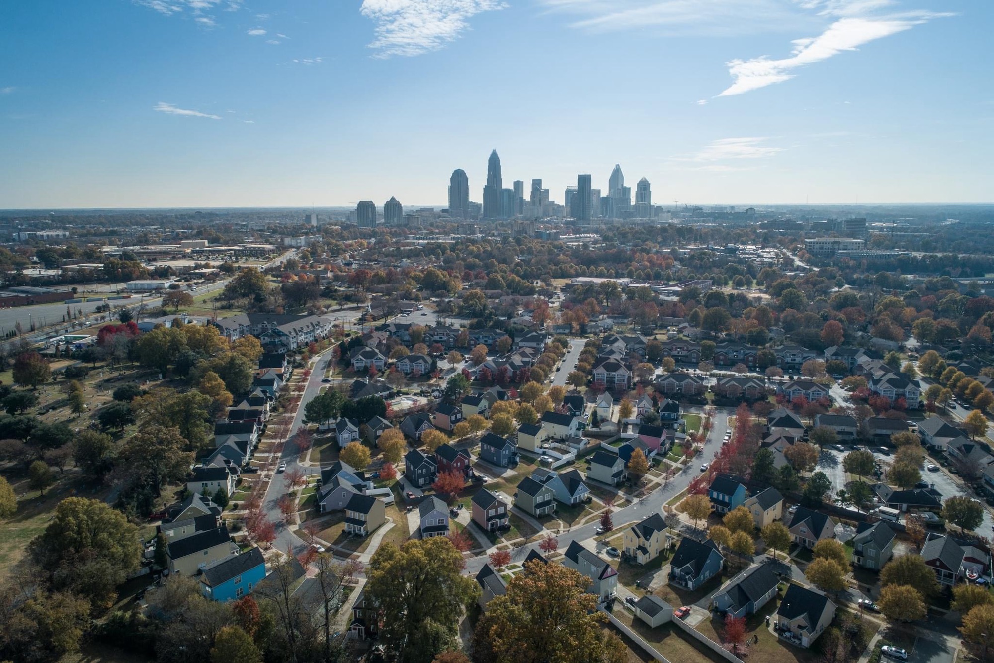 Concejo de Charlotte aprueba presupuesto fiscal 2025