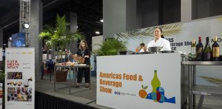 El auge del jamón español en EE.UU. trae ‘lonchas de felicidad’ a Miami Fotografía cedida por Rodrigo Pérez Castaño del pabellón del jamón en la feria Americas Food & Beverage este miércoles, en Miami Beach (Estados Unidos). EFE/ Rodrigo Pérez Castaño /SOLO USO EDITORIAL/SOLO DISPONIBLE PARA ILUSTRAR LA NOTICIA QUE ACOMPAÑA (CRÉDITO OBLIGATORIO) NO VENTAS