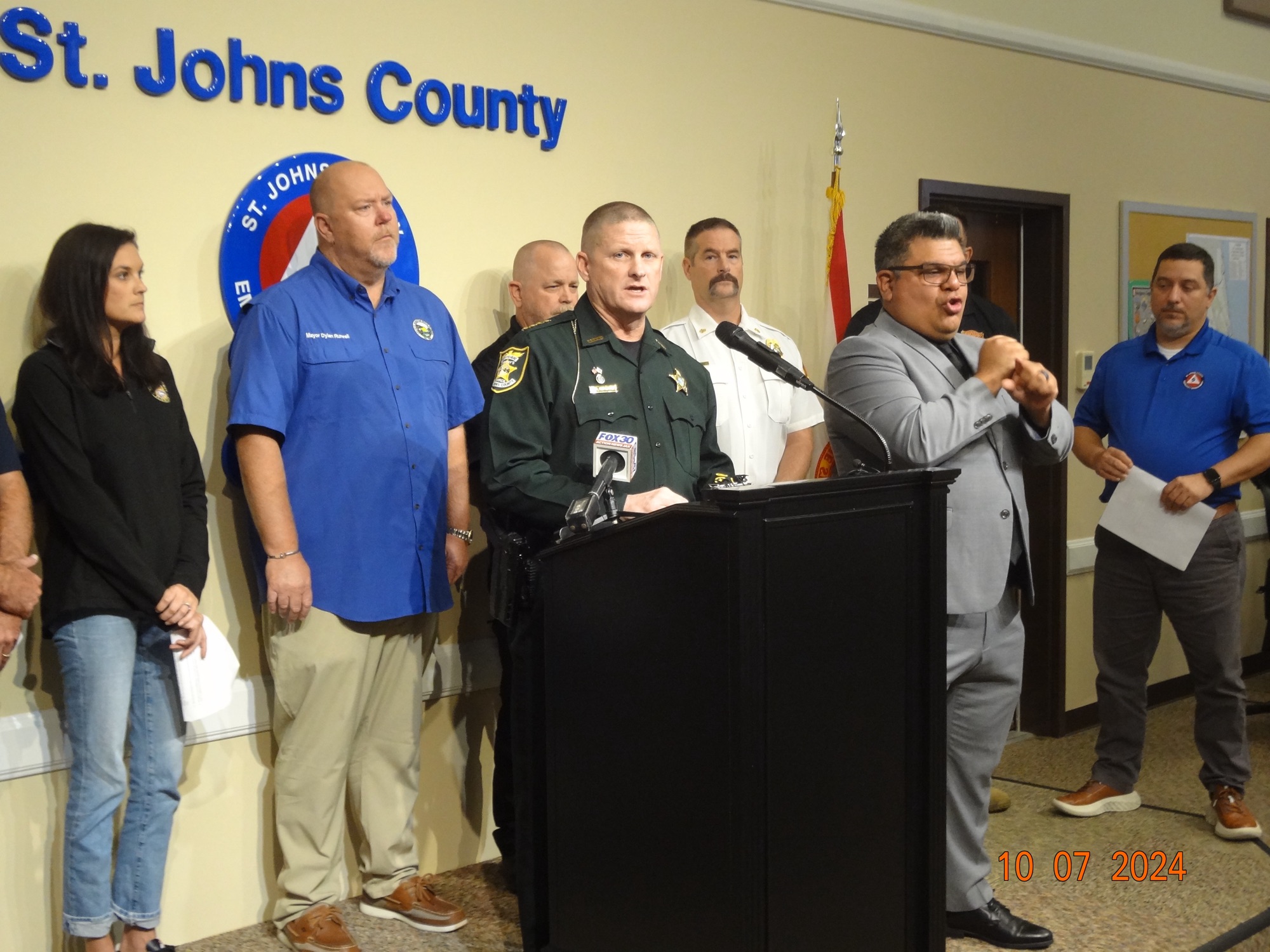 Condado de St. Johns se prepara por huracán Milton