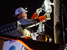 Aumentarán facturas eléctricas para cubrir costos por huracanes